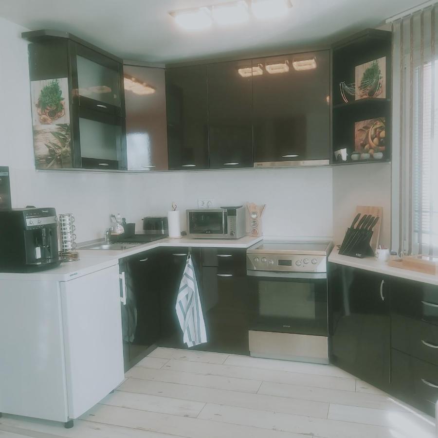 Saint Nicholas Varna Lovely 2 Bedroom Apartment With Sunny Garden מראה חיצוני תמונה
